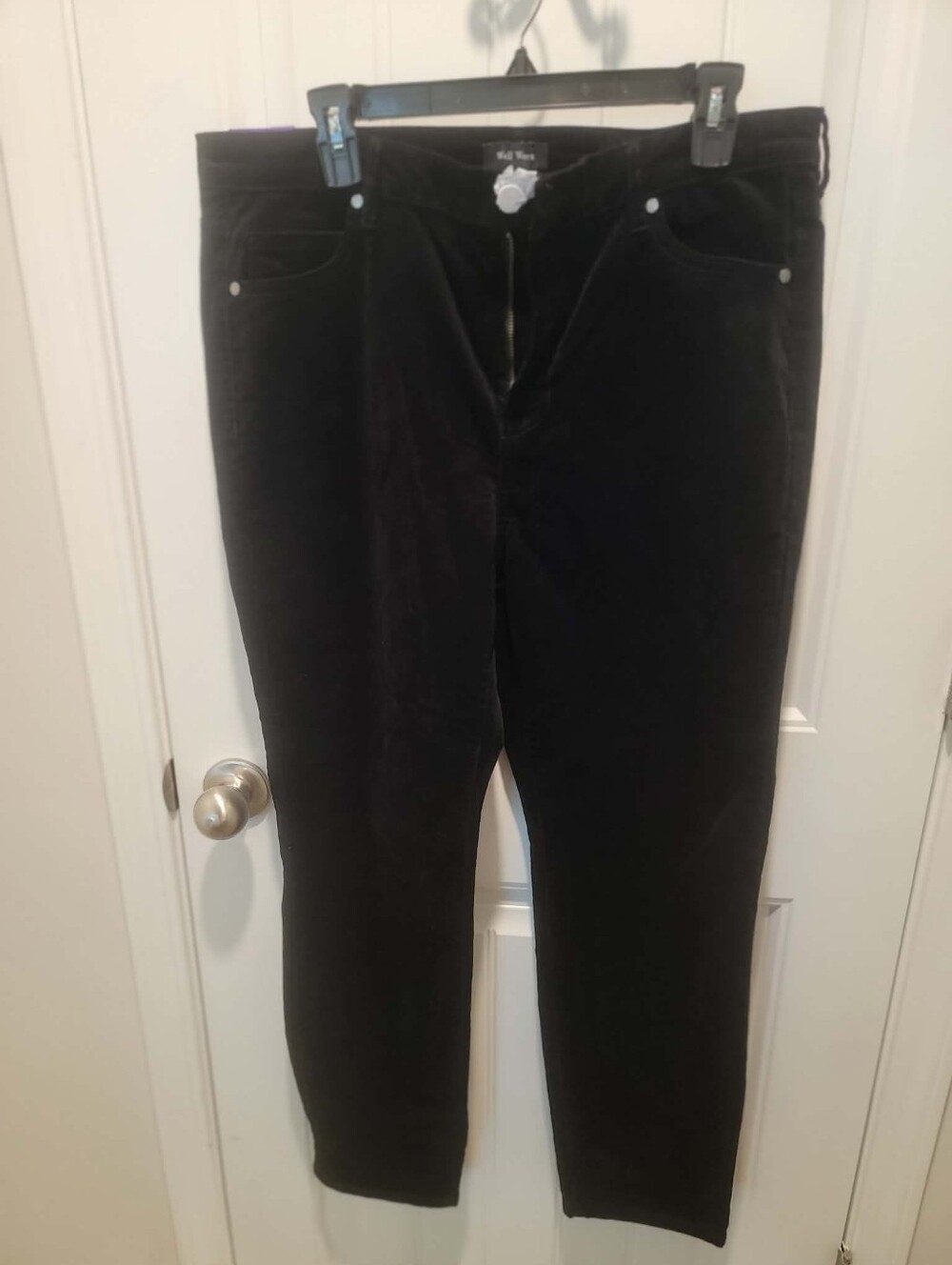 Well Worn Plus Size 14 Black High Rise Soft Corduroy Skinny Pant NWT